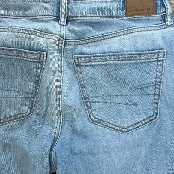 AE Dreamy Drape Stretch Low-Rise Baggy Wide-Leg Jean - Picture 9 of 9